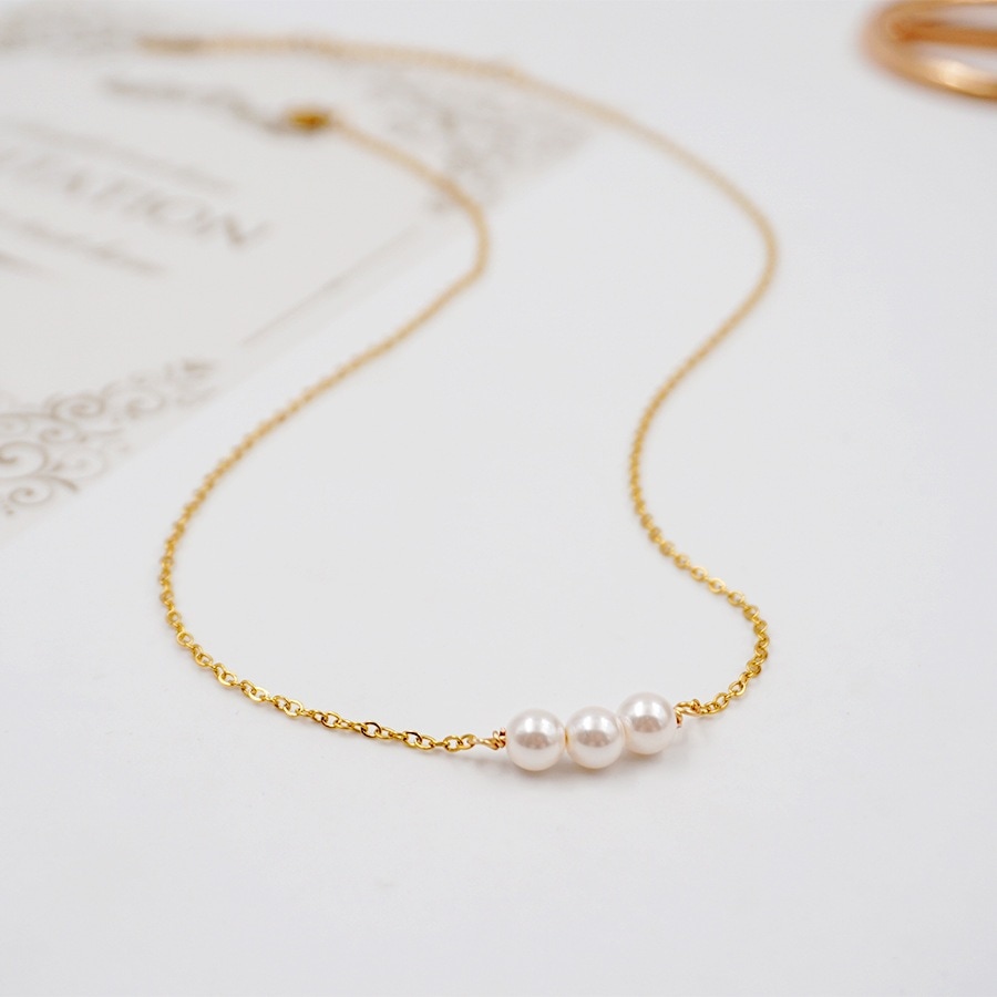 スマイル 3連パール シルバーチタン 鎖骨チェーン 女性 シンプル デイリー
