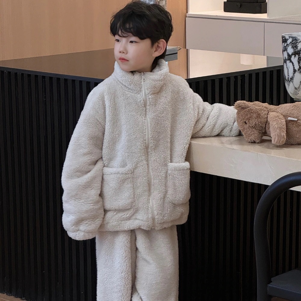 韓国話題 キッズパジャマ モコモコパジャマ 子供サンゴベルベットパジャマメンズベビースーツ男の子秋冬モデル厚手両面ベルベットホーム衣類