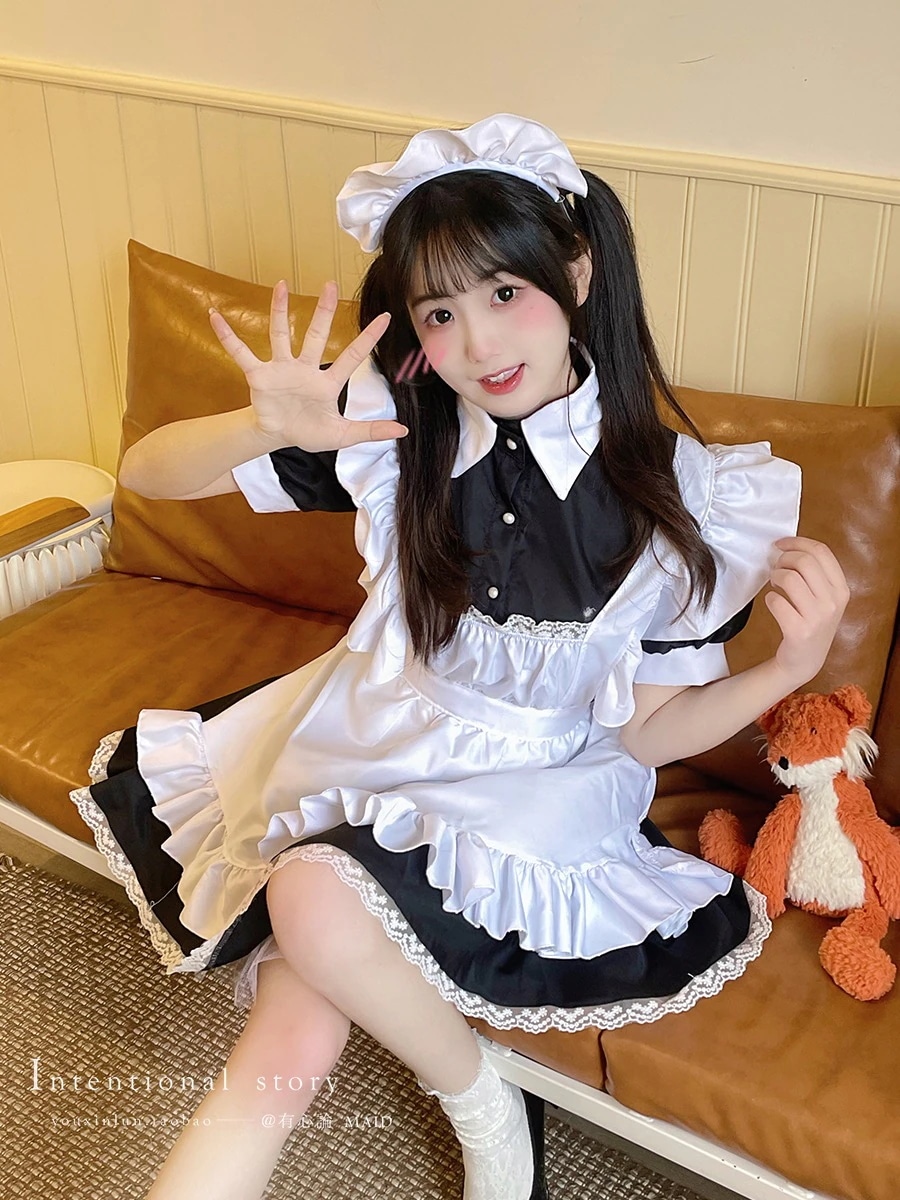 【1点ご購入 で10点プレゼントいたします】白と白の定番メイド服cos服白シルクの日常作業服Lolitaメイドワンピース