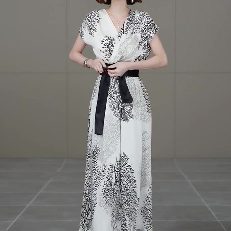 11 夏のフレンチスタイルの女性のためのフローラルドレス有名な女性の光の贅沢な気質有名な女性のハイエンドスカートのテクスチャーとハイエンドの感覚