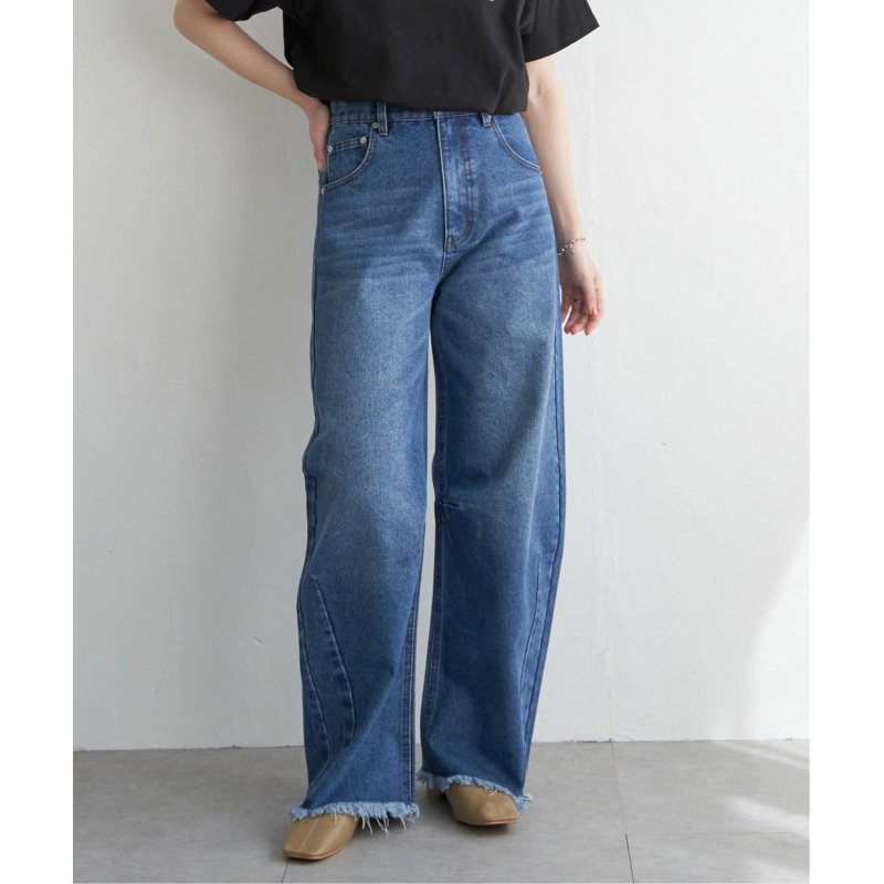 カーブデニムパンツ