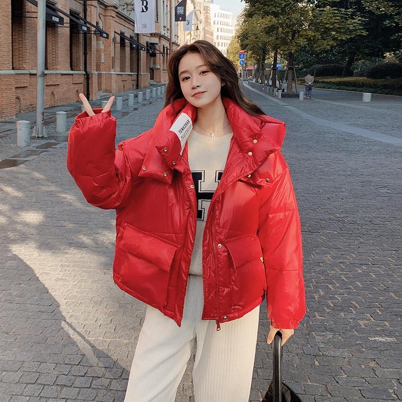 ファッショナブルな小さな男の年齢を減らすフード付きダウンジャケット2024新しい無洗浄厚く暖かいホワイトダックダウンジャケット