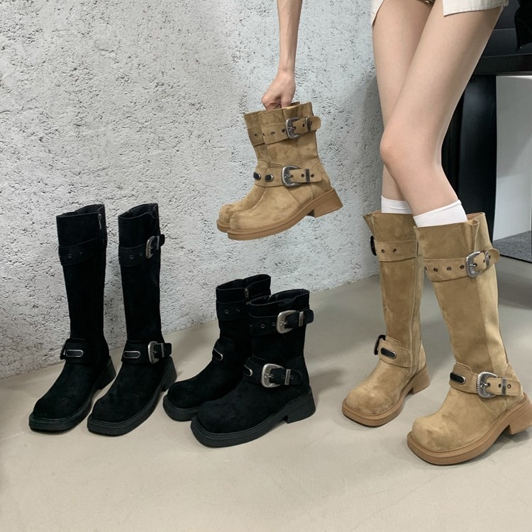 2024秋と冬の新しいマーティンブーツ女性のレトロブーツニッチホットガールショートブーツスクエアトゥシックヒール太いスエードブーツ