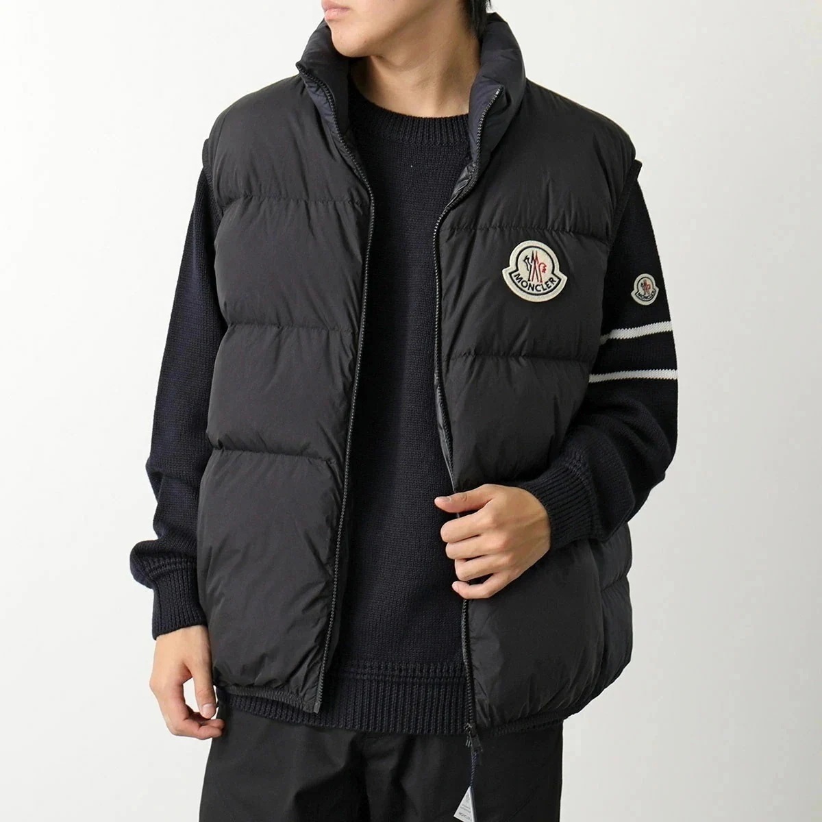 MONCLER モンクレール ダウンベスト ALMAZ アルマズ 1A00077 5396L メンズ ナイロン ジップアップ ジレ アイコンロゴパッチ 軽量 P