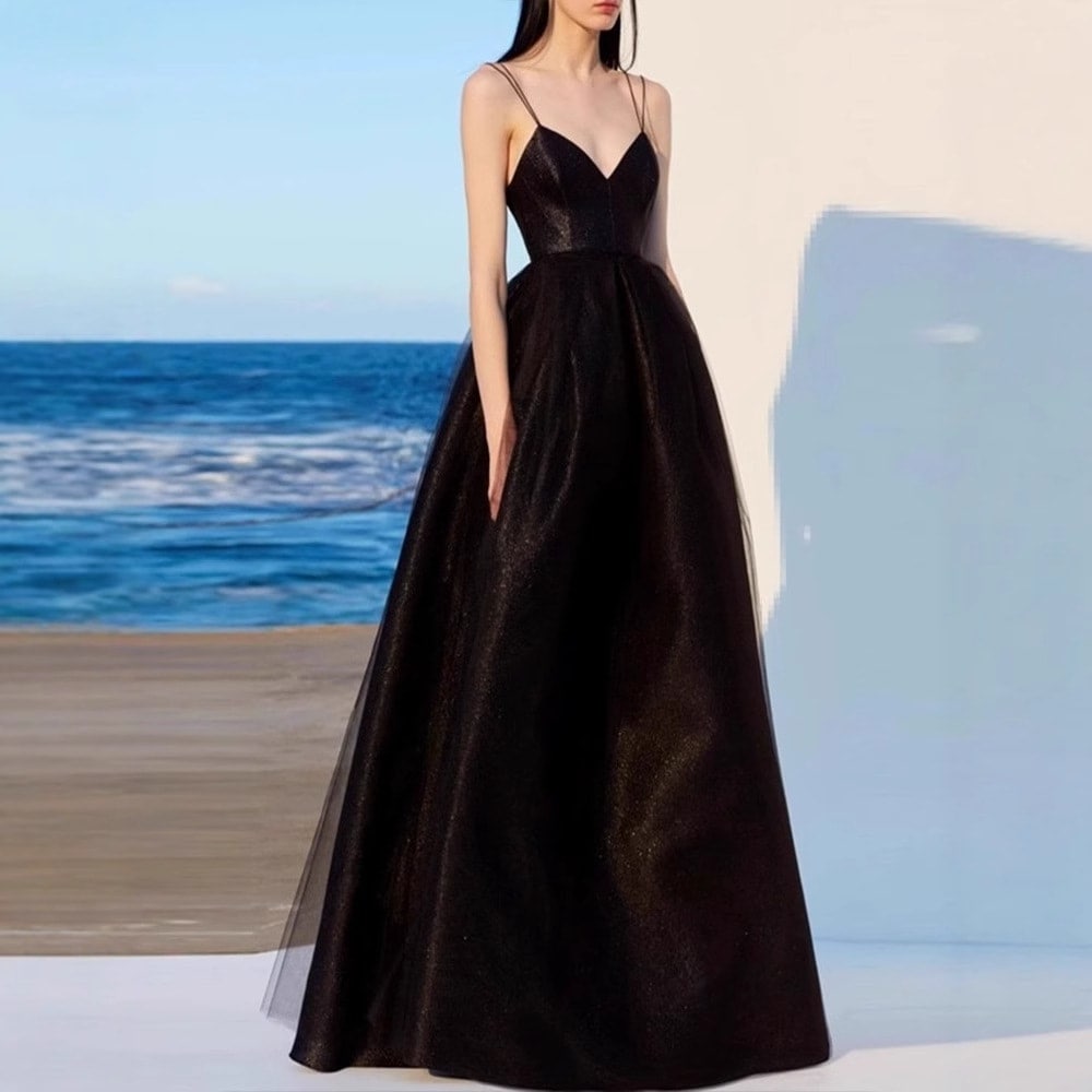 ブラック ストラップレス 上品 イブニングドレス 2025年新作 司会者用 ドレス ディナーパーティー 誕生日 ワンピース