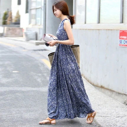 小花柄ノースリーブワンピース ワンピース フレアワンピース ロング ロング丈 マキシ マキシ丈 袖なし ノースリーブ ラウンドネック フレア ウエストマーク ハイウエスト ウエストゴム かわいい