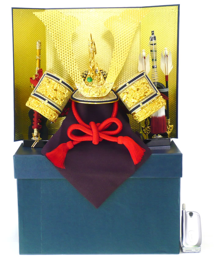 【送料無料】【五月人形】【兜】【Ｇ122】ミニ兜１８号　No.1　屏風弓太刀付き【秀光】【新作】【限定品】