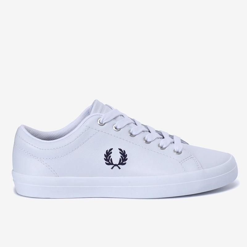（FRED PERRY）男女共用スニーカー ベースライン レザー SFPU2417311-200 15,499円