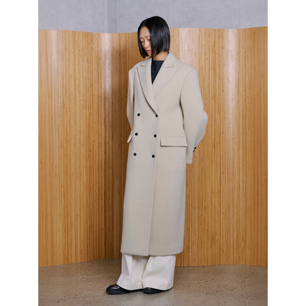 MU: arvo アーバンスカルプテッドロングウールコートイエローベージュ