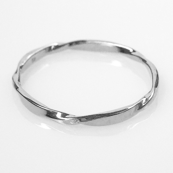 リング ツイスト 10金ホワイトゴールド 50代 40代 60代 ねじれ 重ね付け 重ねづけ クリスマス k10wg 指輪 普段使い レディース 20代 30代 ギフト プレゼント