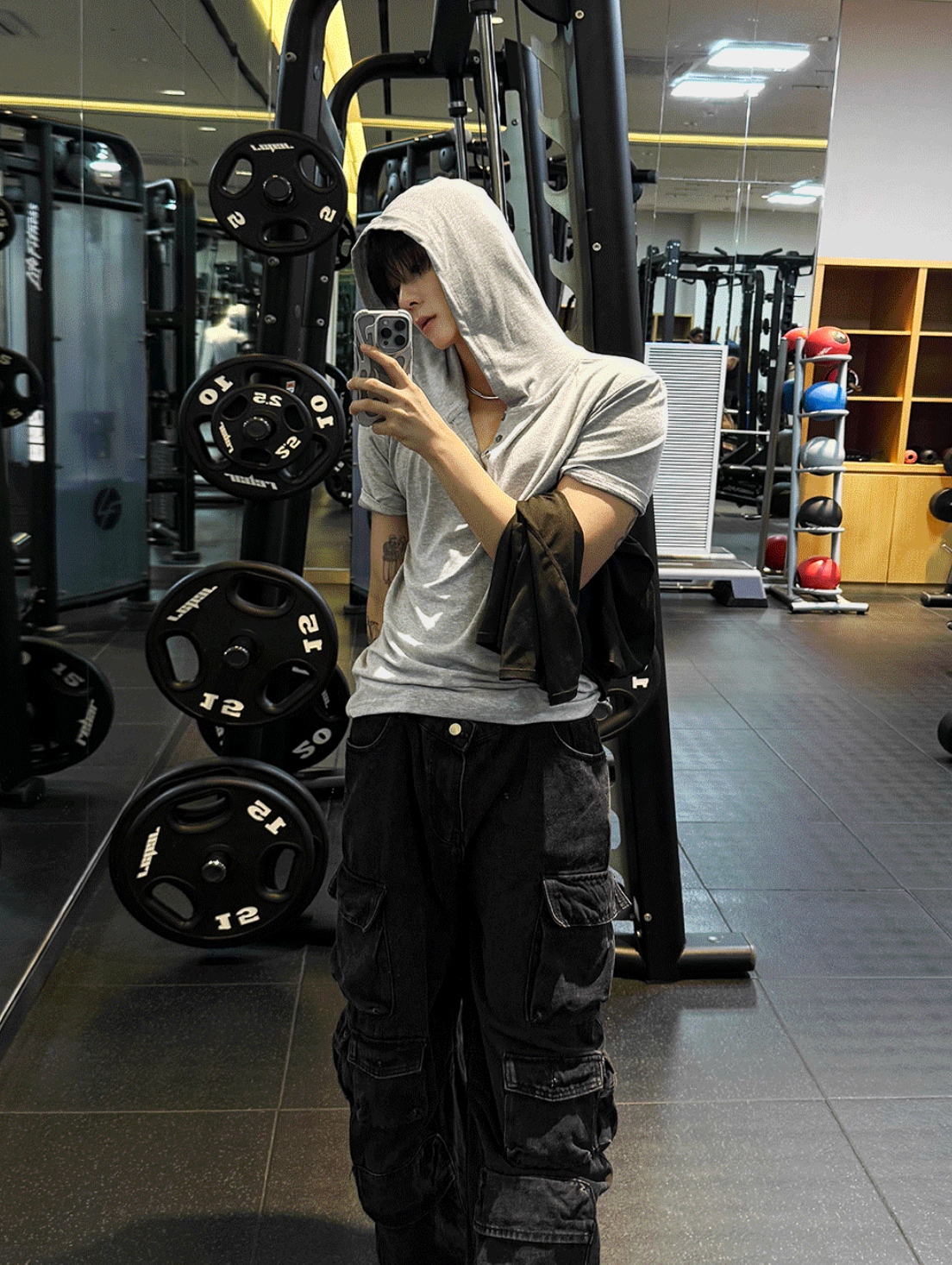 [COSYHARU公式] Henley Neck Short-Sleeve Hoodie 1