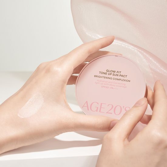 [ピンクのトーンアップ] AGE20 s グロウフィット 水分ツヤ トーンアップ サンパクト 12.5g (本体+レフィル)
