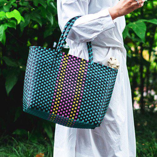バッグ かごバッグ レディースバッグ レディース ハンドバッグ カゴバッグ ビッグバッグ 大きめ ストローバッグ 大容量 クラフト カラフル シンプル ナチュラル 夏 旅行 海外旅行 リゾート デート