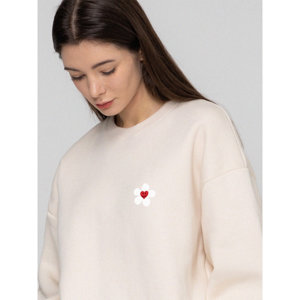 GRAVER フラワーハート ロゴ スマイルマンツーマンクリーム