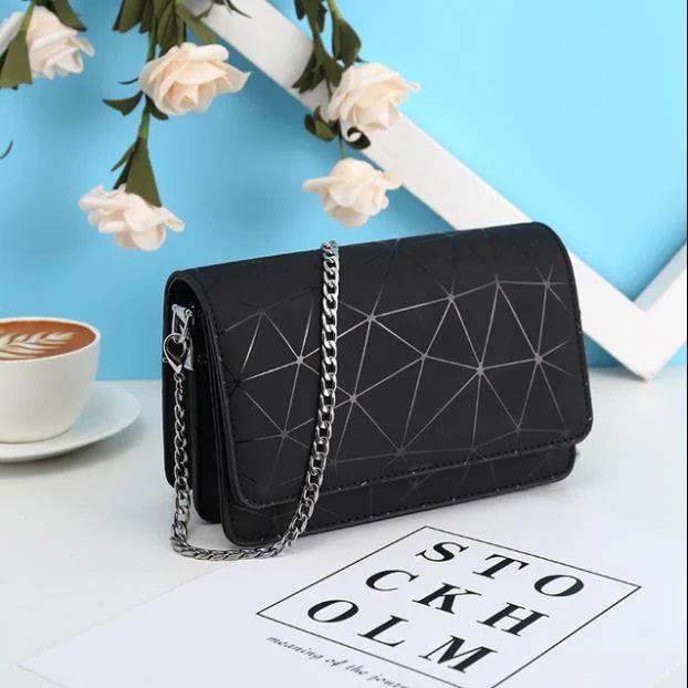 ショルダーバッグ レディース チェーンバッグ クラッチバッグ 2way 肩掛け 斜めがけ