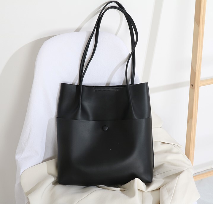 バッグ カバン かばん 鞄 レディースバッグ ショルダーバッグ トートバッグ 通勤バッグ 肩がけバック 肩掛けバック 手持ちバッグ 肩がけ 肩掛け 使いやすい 柔らかい スクエア型 ポケット 合皮