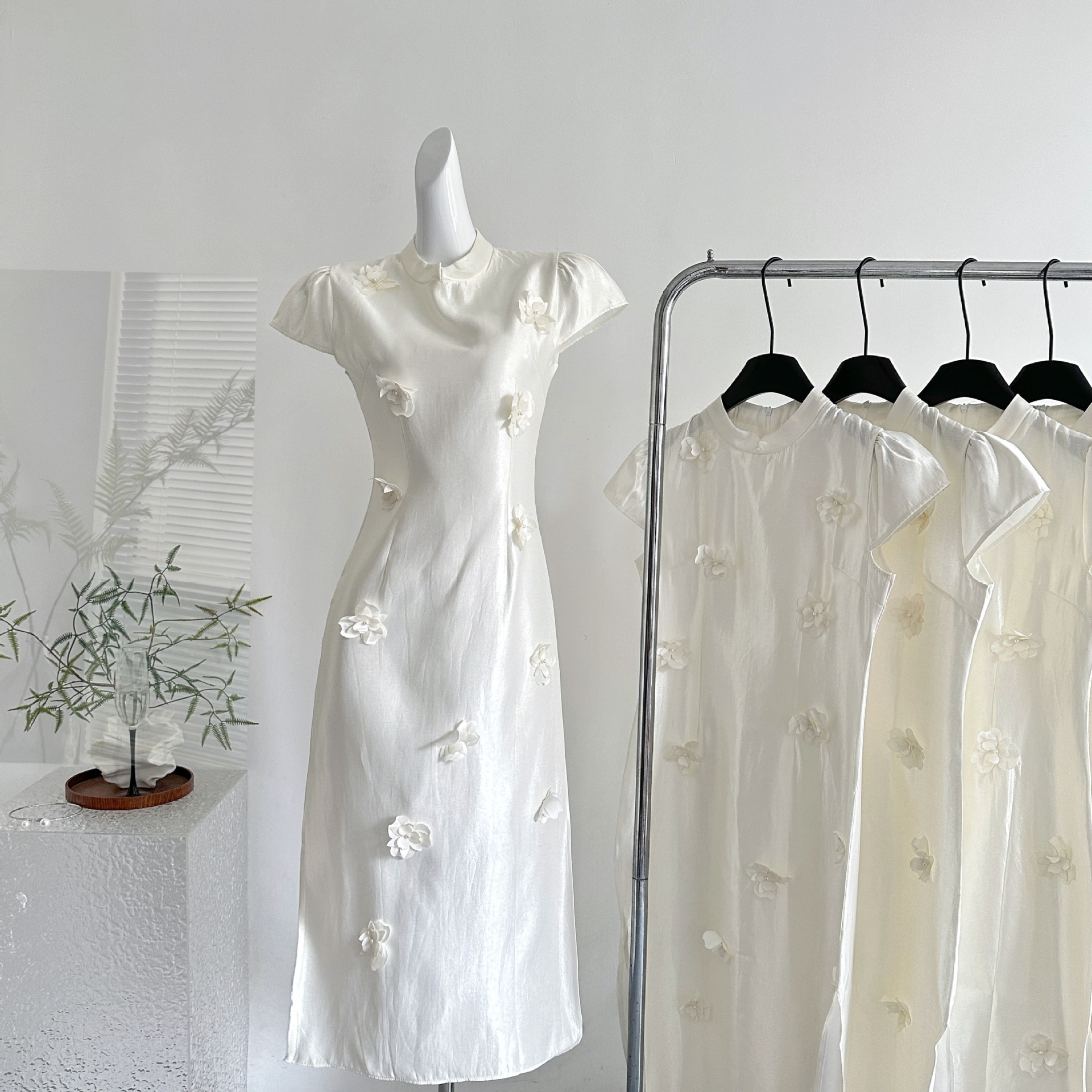 【急速出荷】凌茜恣禾新中国式立体花改良チャイナドレス女性サテンチャイナドレス襟女性ワンピース