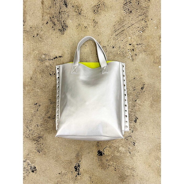 cheek rivet 2way tote C24004-90 シルバー 2WAYトートバッグ