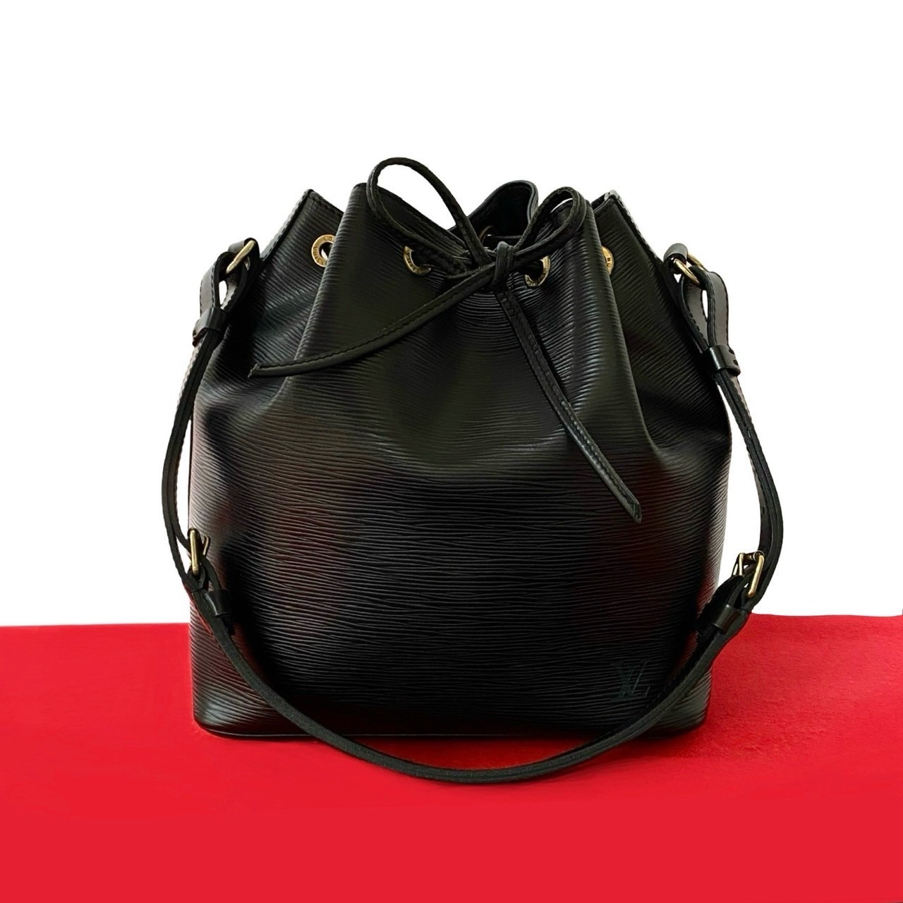 ヴィンテージ プチノエ エピショルダーバッグ レザー ブラック 460-6