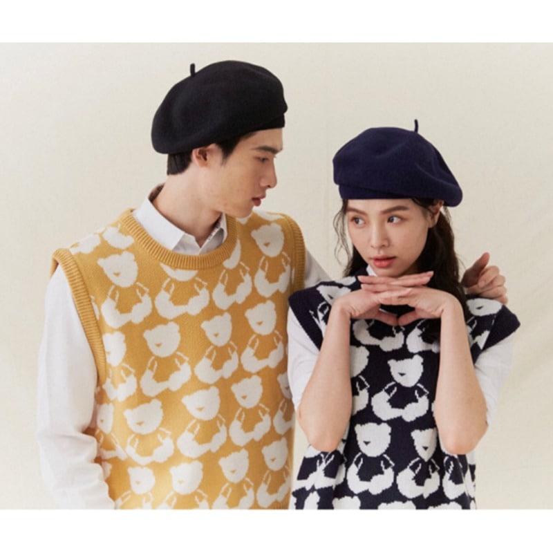 韓国ブランド (BTOB 着用) AQOstudiospace / AQO BEAR KNIT VEST 2color ニットベスト