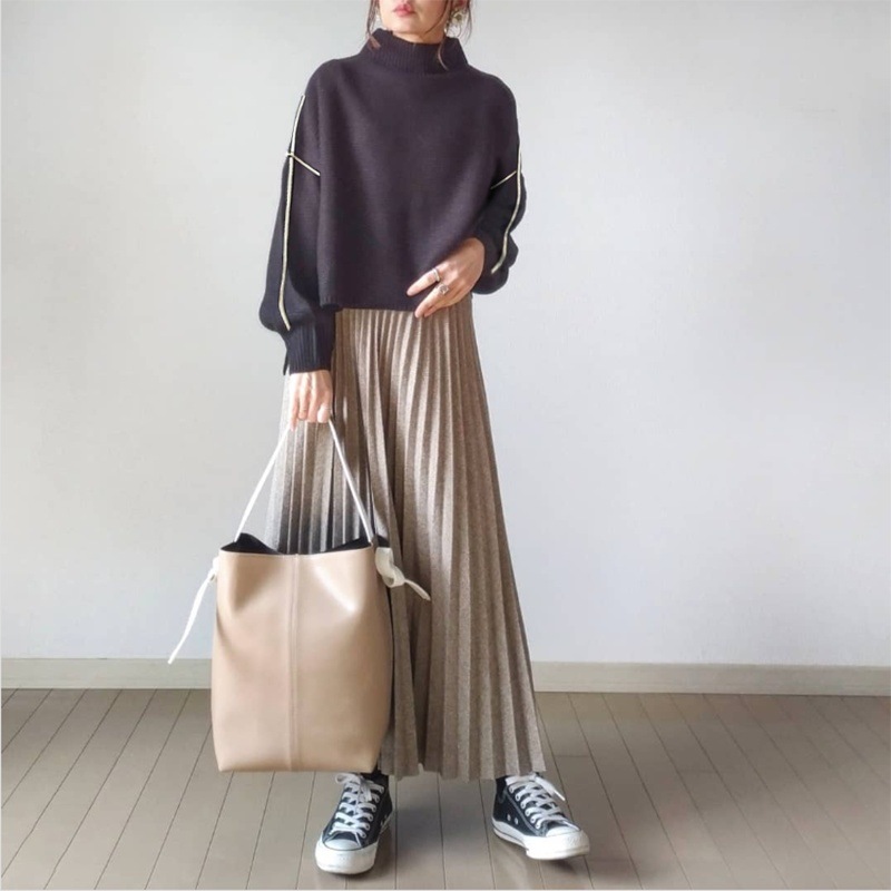 【輝いて超人気】 韓国風ファッション カジュアル ランタンスリーブ スタンドネック トップス+ ギャザー スカート 2点セット レディース