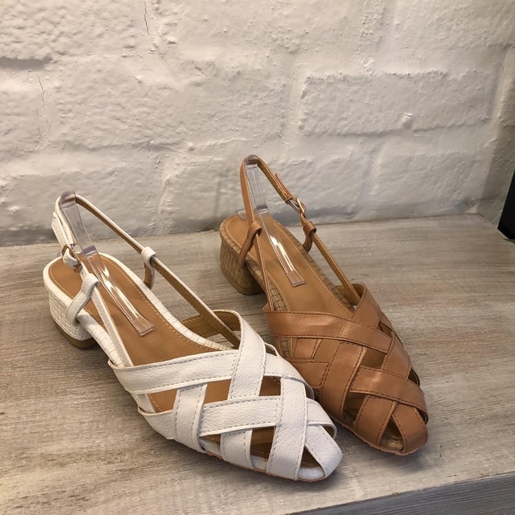 シューズ 靴 くつ クツ サンダル レディースシューズ レディースサンダル ヒール 太ヒール ポインテッドトゥ 痛くない 歩きやすい 履きやすい 軽量 軽い 美脚 脚長 かわいい 大人可愛い lsho