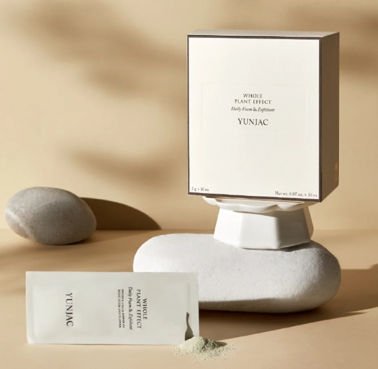 ユンジャク 草花 デイリー フォーム&エクスフォリエント 2g x 30個 衛生的に使える 個包装 洗顔パウダー 旅行にも便利