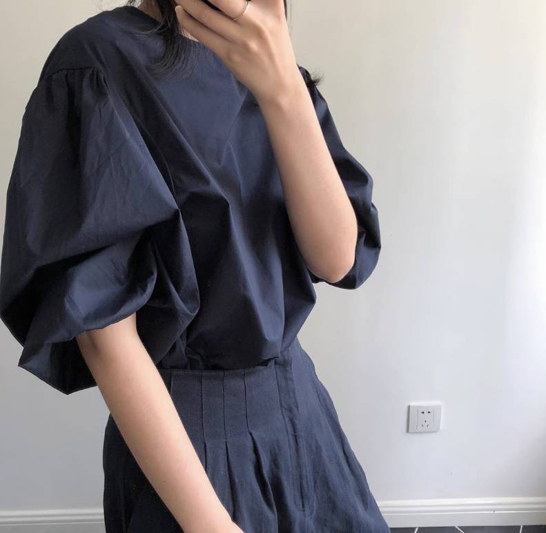 おレディース トップス シャツ ブラウス 5分袖 パフスリーブ ラウンドネック ファスナー かわいい 大人可愛い きれいめ シンプル おしゃれ 存在感 フェミニン 無地 春 夏 秋 入学式 入園式 卒