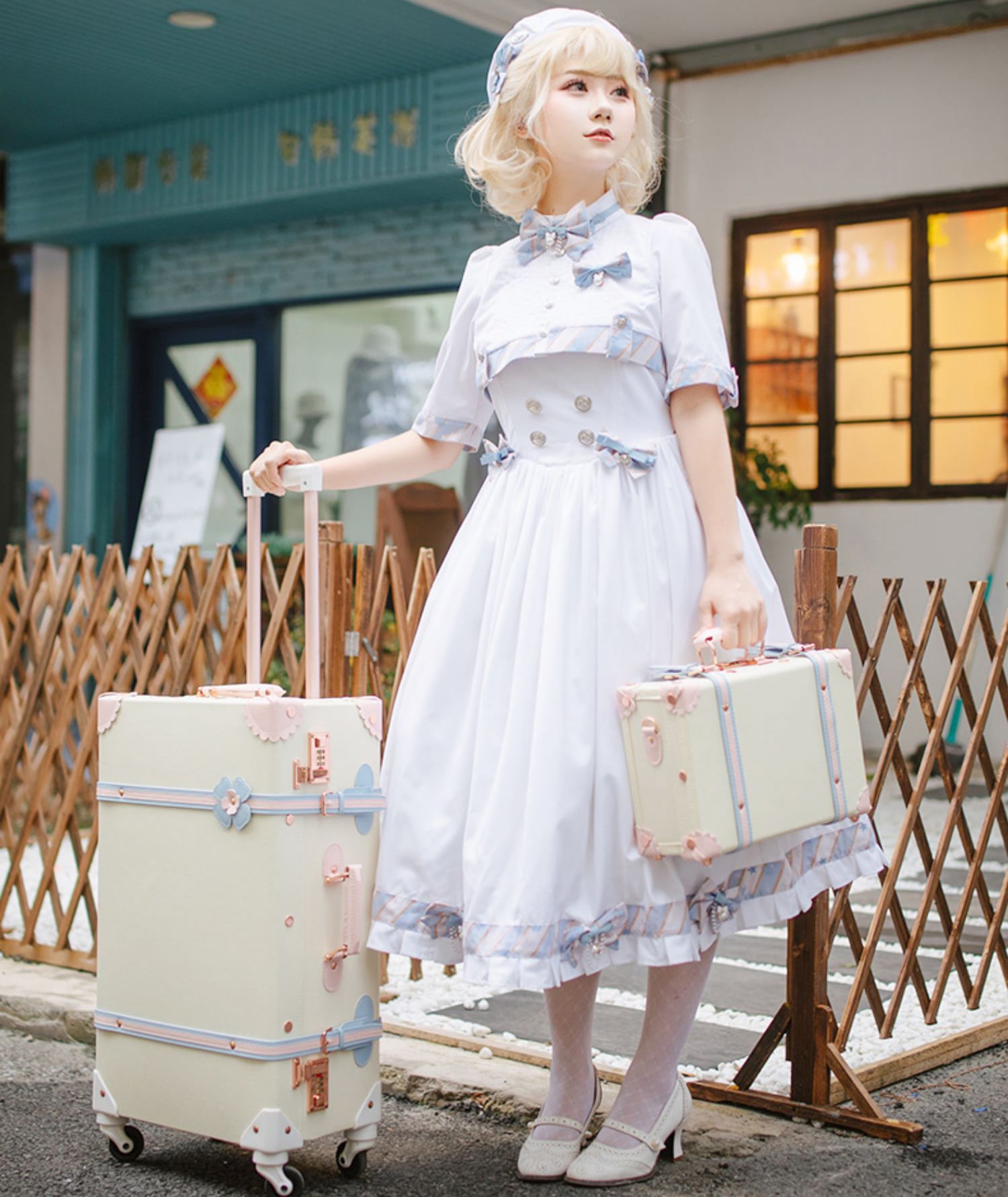 スーツケース m かわいい キャリーケース 可愛い キャリーバック かわいい トランクケース 旅行カバン 中型 4輪 軽量 軽い 静音 丈夫 頑丈 女性キャリーバッグ