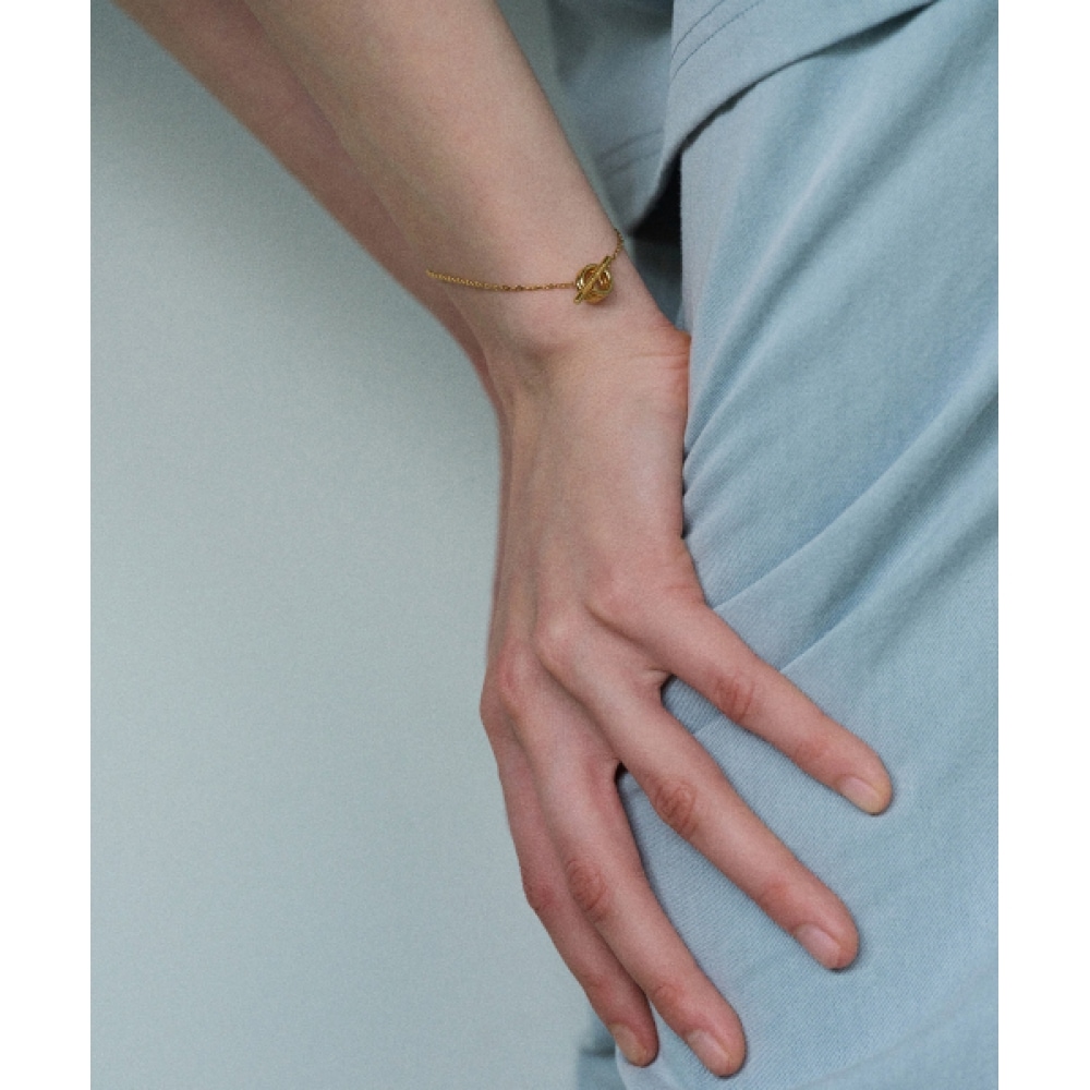 ナンバリング #8902