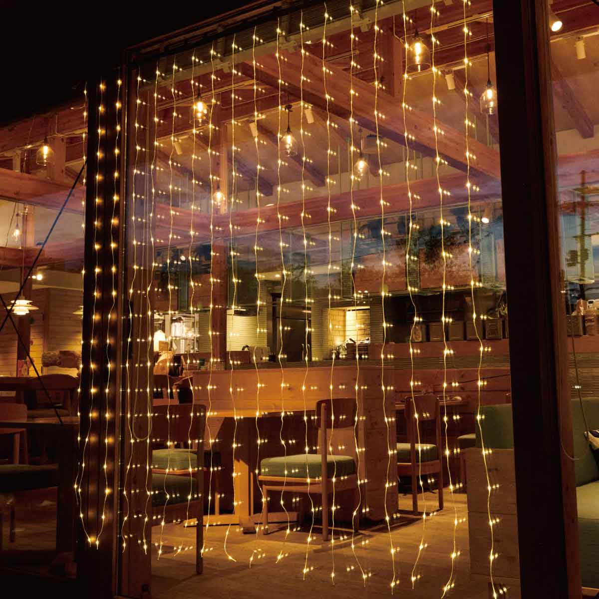 エントリーでポイント5倍！11月4日20:0011月11日1:59LED360球カーテンライト ゴールド 幅180×高さ200cm 1セット イルミネーション イルミネーションライト 屋外 ナイアガラクリスマス