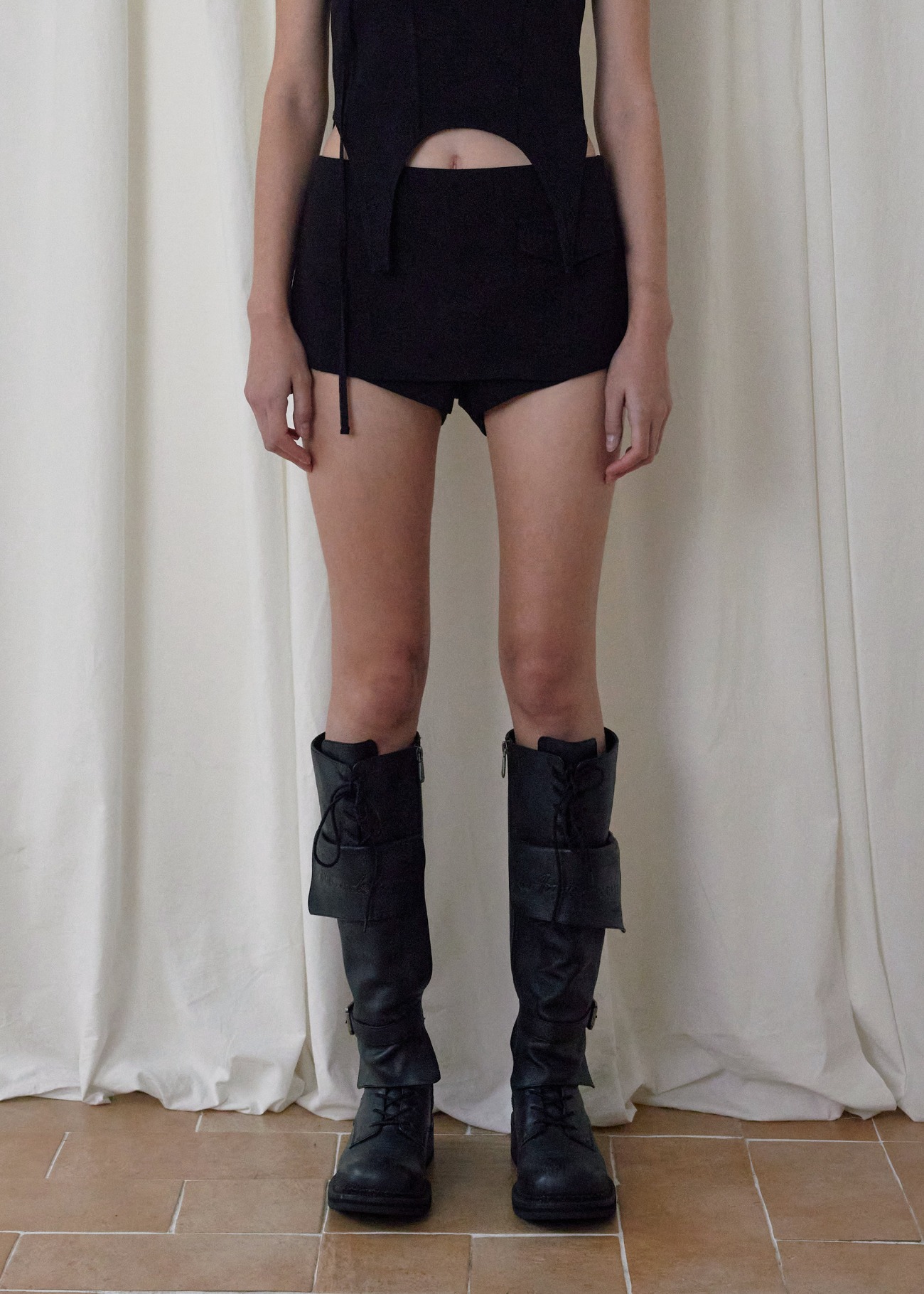 【bohemseo】 OBLIQUE SKIRT PANTS, BLACK 正規品