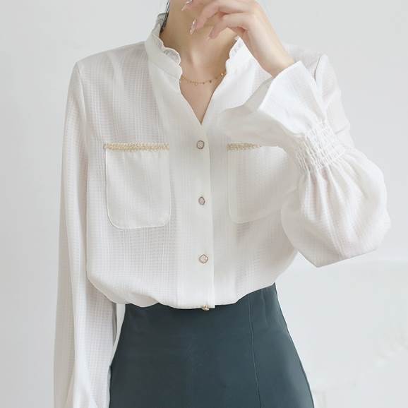 トップス シャツ ベルスリーブ 袖付き 長袖 ハイネック レース ポケット かわいい きれいめ シンプル 大人 上品 おしゃれ こなれ感 清楚 エレガント 個性的 主役級 存在感 無地 オールシーズン