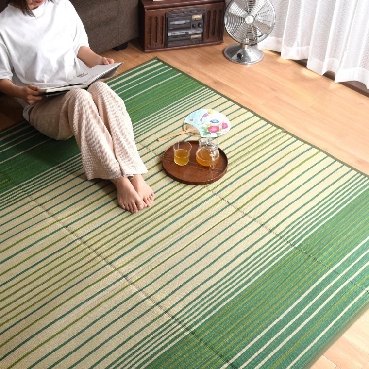 い草 ラグ 夏用 カーペット 3畳 約180×230cm グラデーション シンプル コンパクト 天然素材 ごろ寝 イ草 撥水 ウレタン入り ボリューム 上敷き ござ 畳 長方形 マット おしゃれ セン