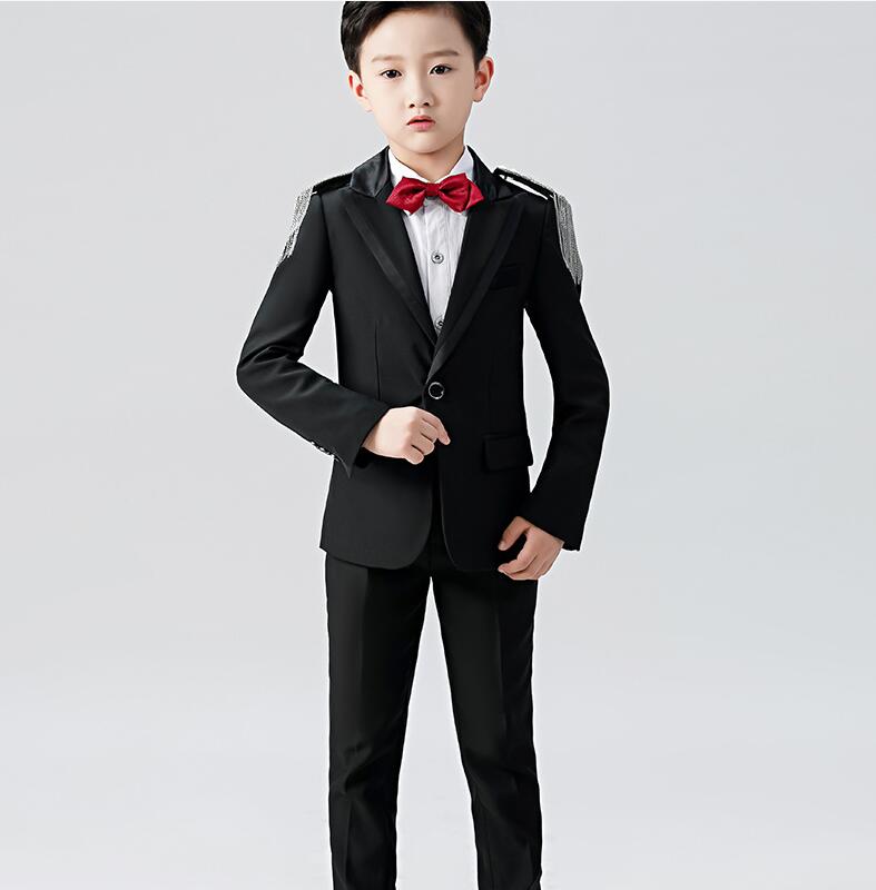 お値下げしました子供スーツ 上品 6点セットアップ ３色 ジャケット＋ベスト＋シャツ＋ズボン＋蝶ネクタイ＋肩章 七五三 子供服 ドレスコート 入学式 男の子スーツ 出演 キッズ カジュアル 発表会 フ
