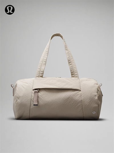 値下げ⭐美品⭐ルルレモン On My Level バレルダッフルバッグ 16L lululemon】On My Level Barrel Duffle Bag/ダッフルバッグ16L