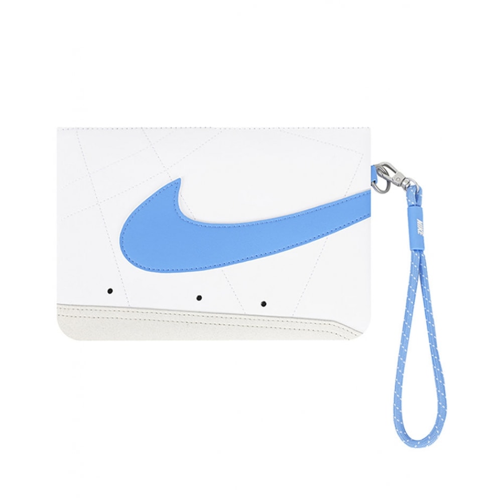 ナイキ アイコン ブレイザー リストレット クラッチバッグ