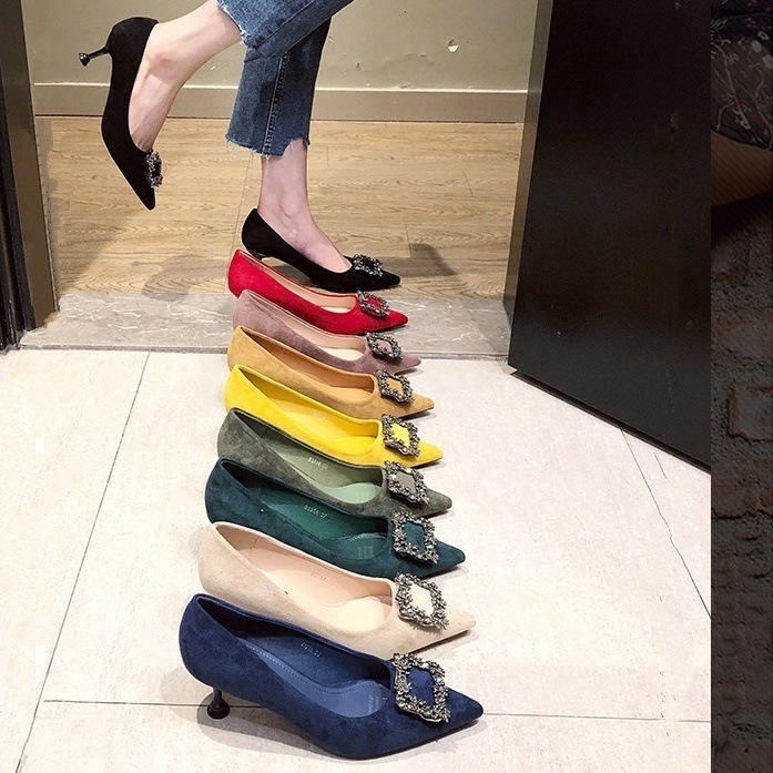 シューズ 靴 くつ クツ パンプス レディースシューズ ヒールパンプス ヒール 5cmヒール ミドルヒール ポインテッドトゥ バックル PU かわいい 大人可愛い きれいめ 大人 上品 おしゃれ