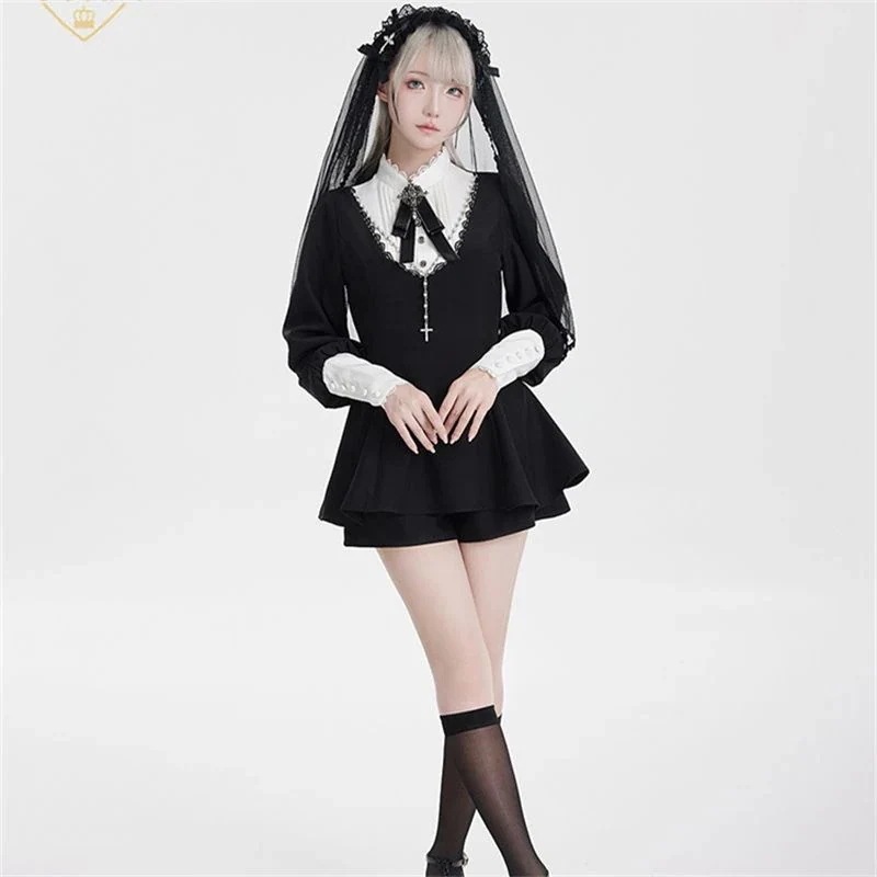修道女スーツの女の子白黒/ストライプマトンレッグスリーブ
