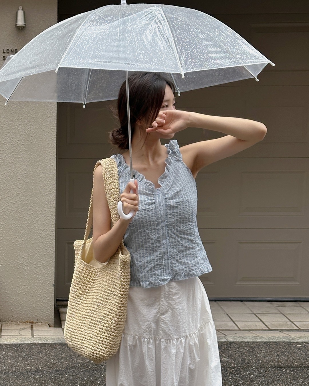 キューストライプフリルブラウス韓国ファッション レディース