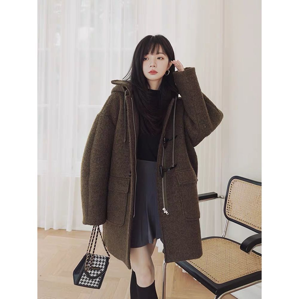 学院風牛角ボタンラシャコート女性は冬の新型韓国版ゆるい小柄な毛を厚くしている