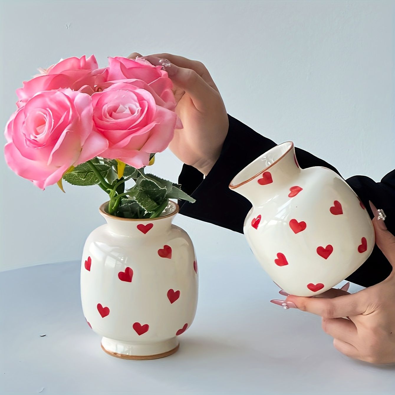花瓶 花びん セラミック おしゃれ ハート柄 シンプル 可愛い インテリア雑貨 花器 生け花 装飾 玄関 リビング ダイニング 壷型 ギフト プレゼントty469