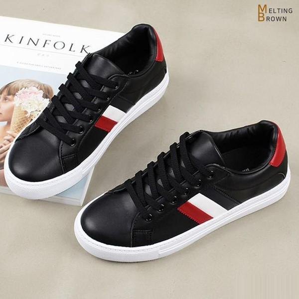 女性カジュアルスニーカー 女性ローファー スニーカー UN01