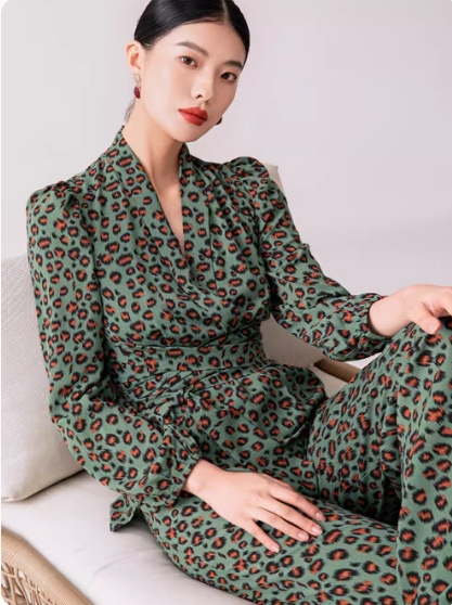 レディース ワンピース オールインワン ワイドパンツ ロング 長袖 Vネック カシュクール スリム ウエストマーク ハイウエスト おしゃれ かっこいい 個性的 主役級 存在感 とろみ感 ワイルド