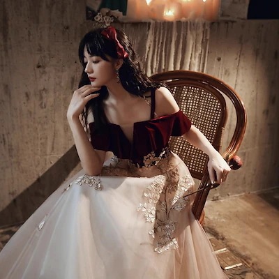 赤い敬酒服女2025デザイン感宴会声楽芸考公演ランショーイブニングドレス女