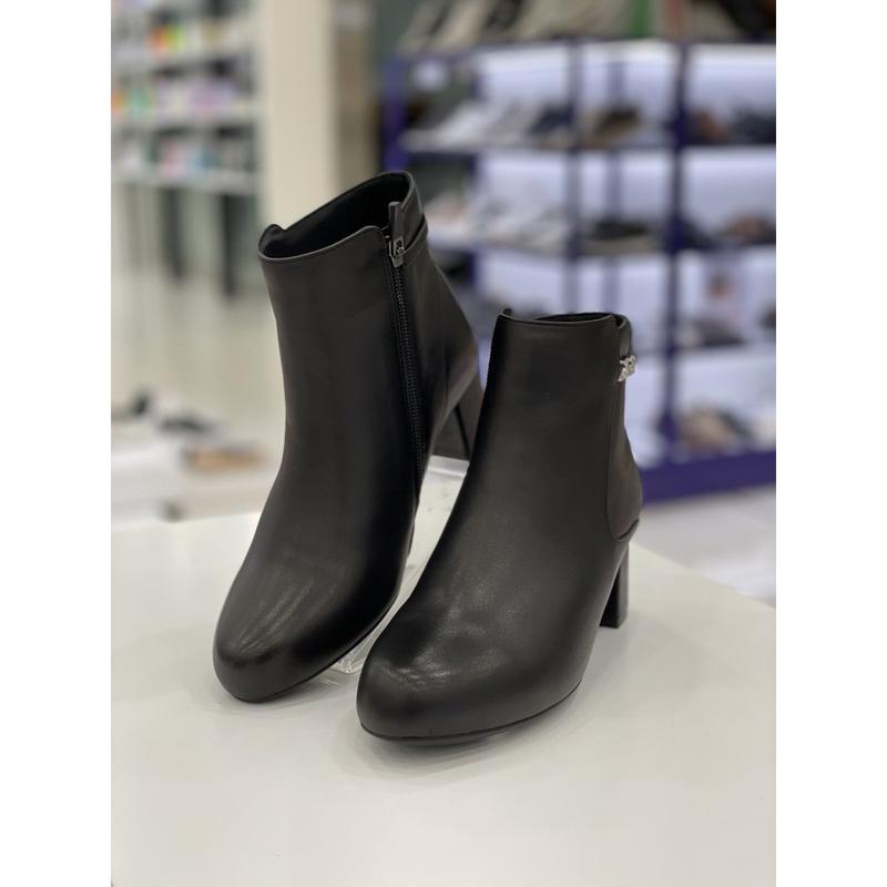 軽量クッション起毛女性アンクルブーツ 1XWA60X_GN 18,242円