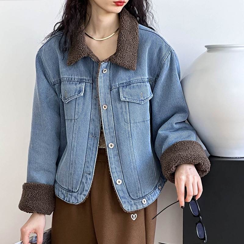 アウター ジャケット レディース デニムジャケット 長袖 襟付き 前開き ボタン ポケット ショート丈 裏ボア かわいい 大人可愛い きれいめ シンプル 上品 おしゃれ かっこいい カジュアル こなれ