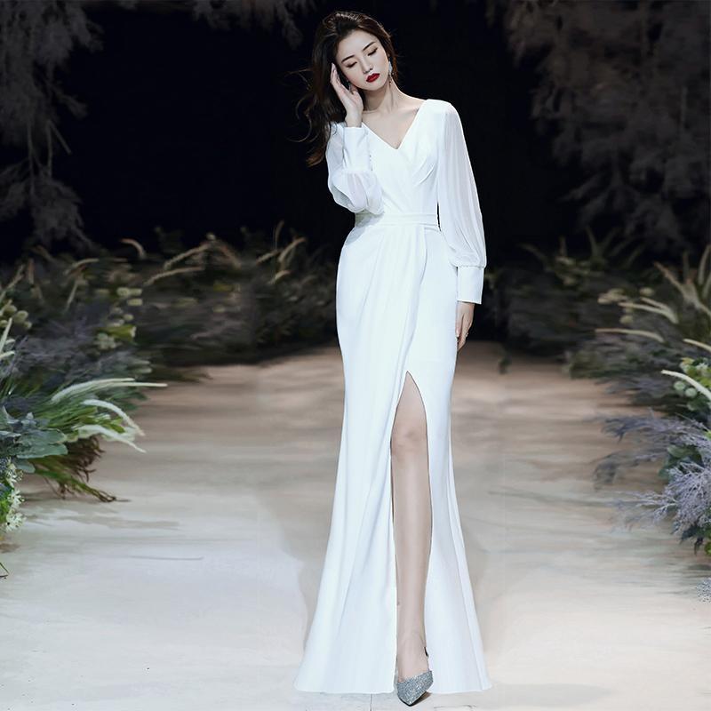 女性のための白い小さなイブニングドレス2025宴会スタイル長袖テールスカートエレガントで高貴なロングスタイル