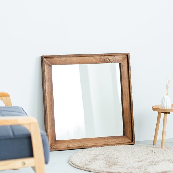 L型フレームウォールミラー(680×680mm) (アンティークブラウン)天然木 北欧風 日本製 鏡 姿見 高級感 ドレッサー 木製 壁掛け モダン 木枠 玄関 トイレ 洗面...