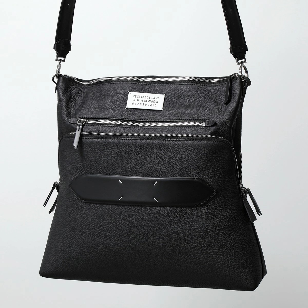MAISON MARGIELA メゾンマルジェラ 11 ショルダーバッグ ミディアム 5AC SB1WG0004 P4746 メンズ クロスボディ クラッチ レザー 4ステッチ 鞄 T8013